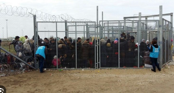 Węgry przyjmą uchodźców